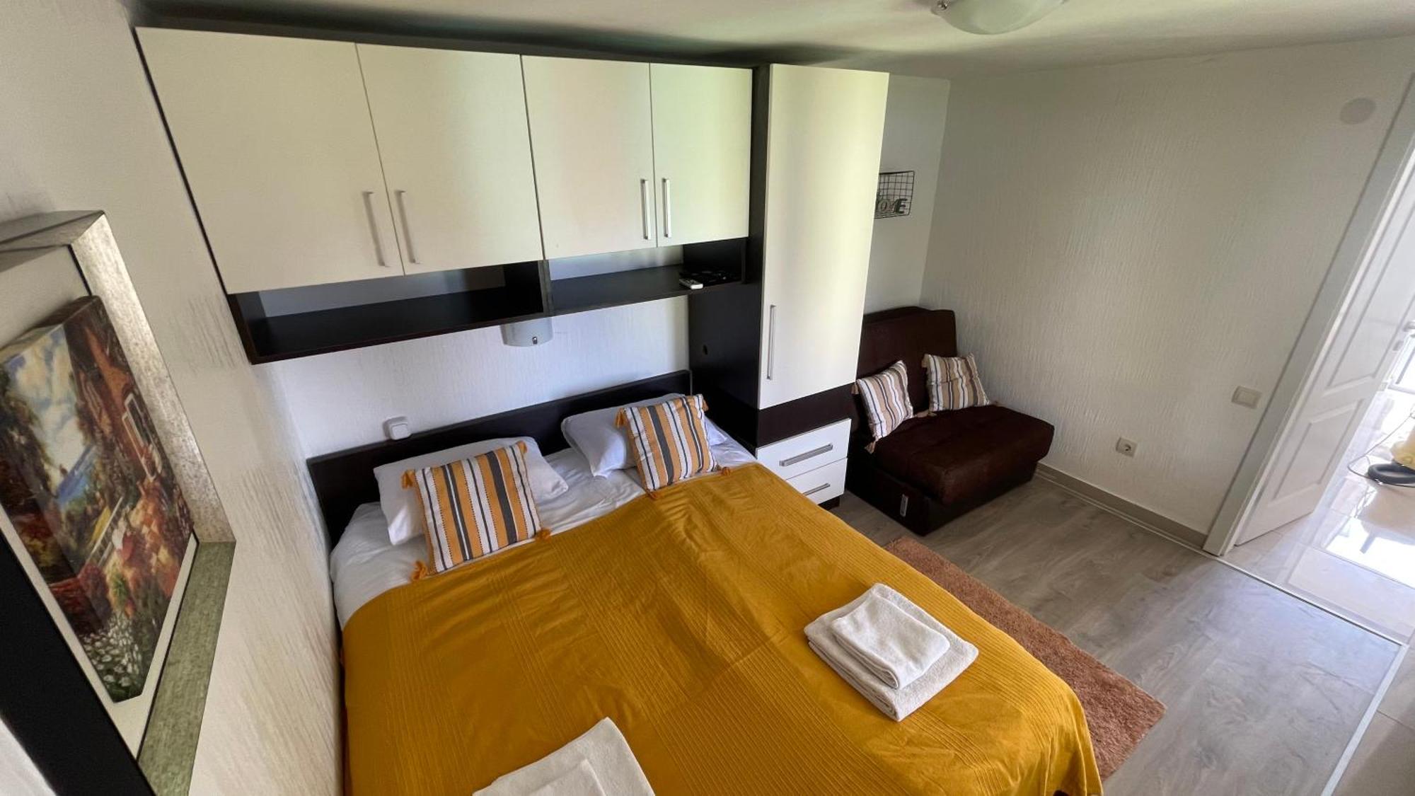 Family House With Pool & Sea View Aparthotel Bijela Ngoại thất bức ảnh