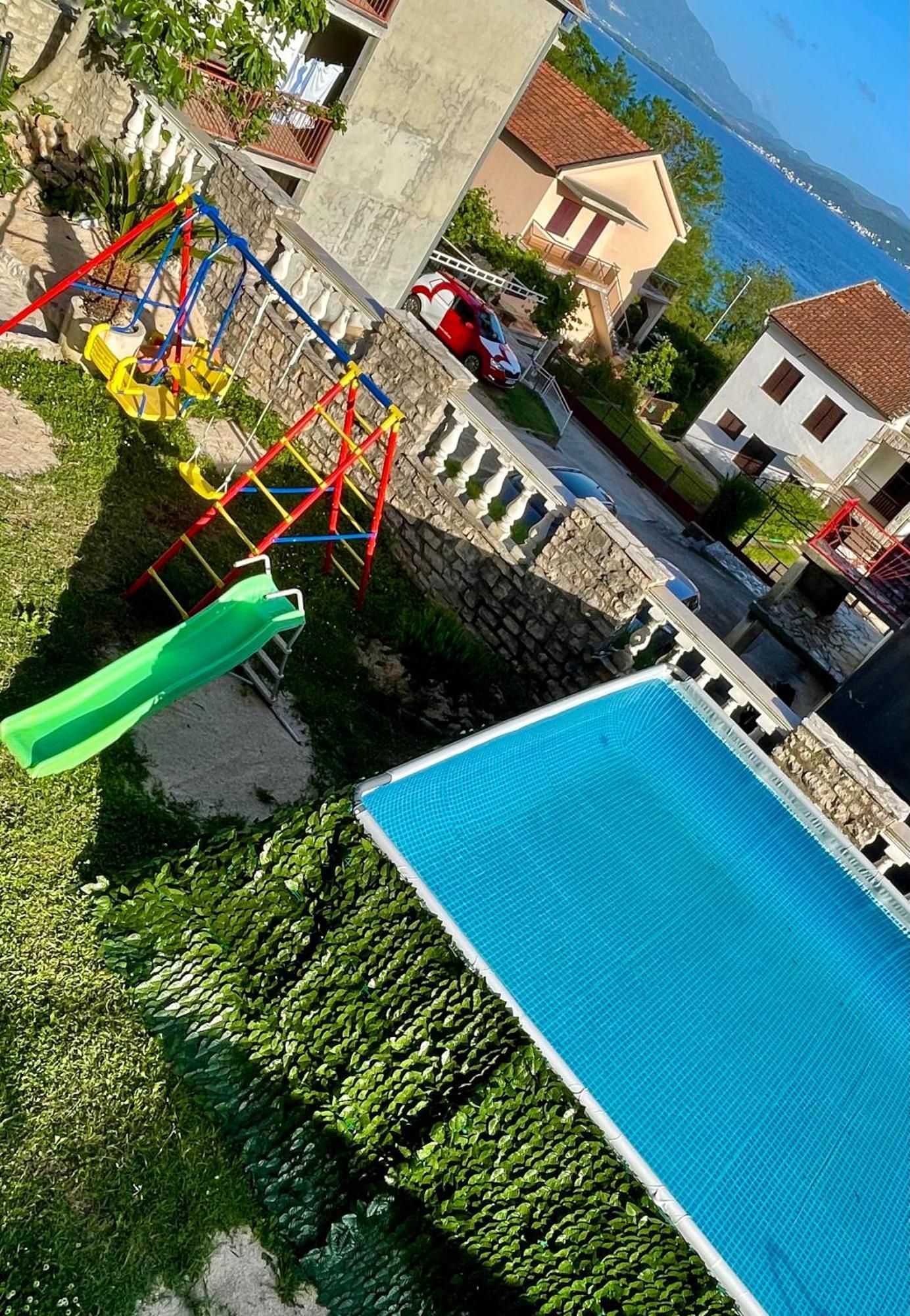 Family House With Pool & Sea View Aparthotel Bijela Ngoại thất bức ảnh
