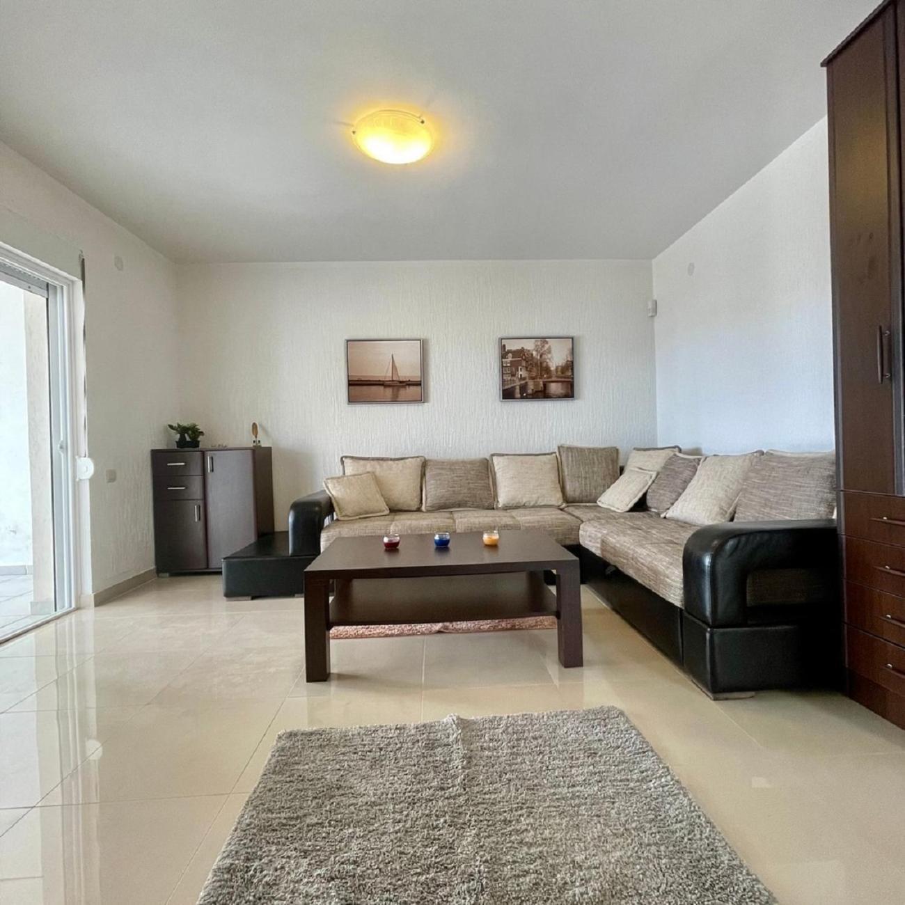 Family House With Pool & Sea View Aparthotel Bijela Ngoại thất bức ảnh