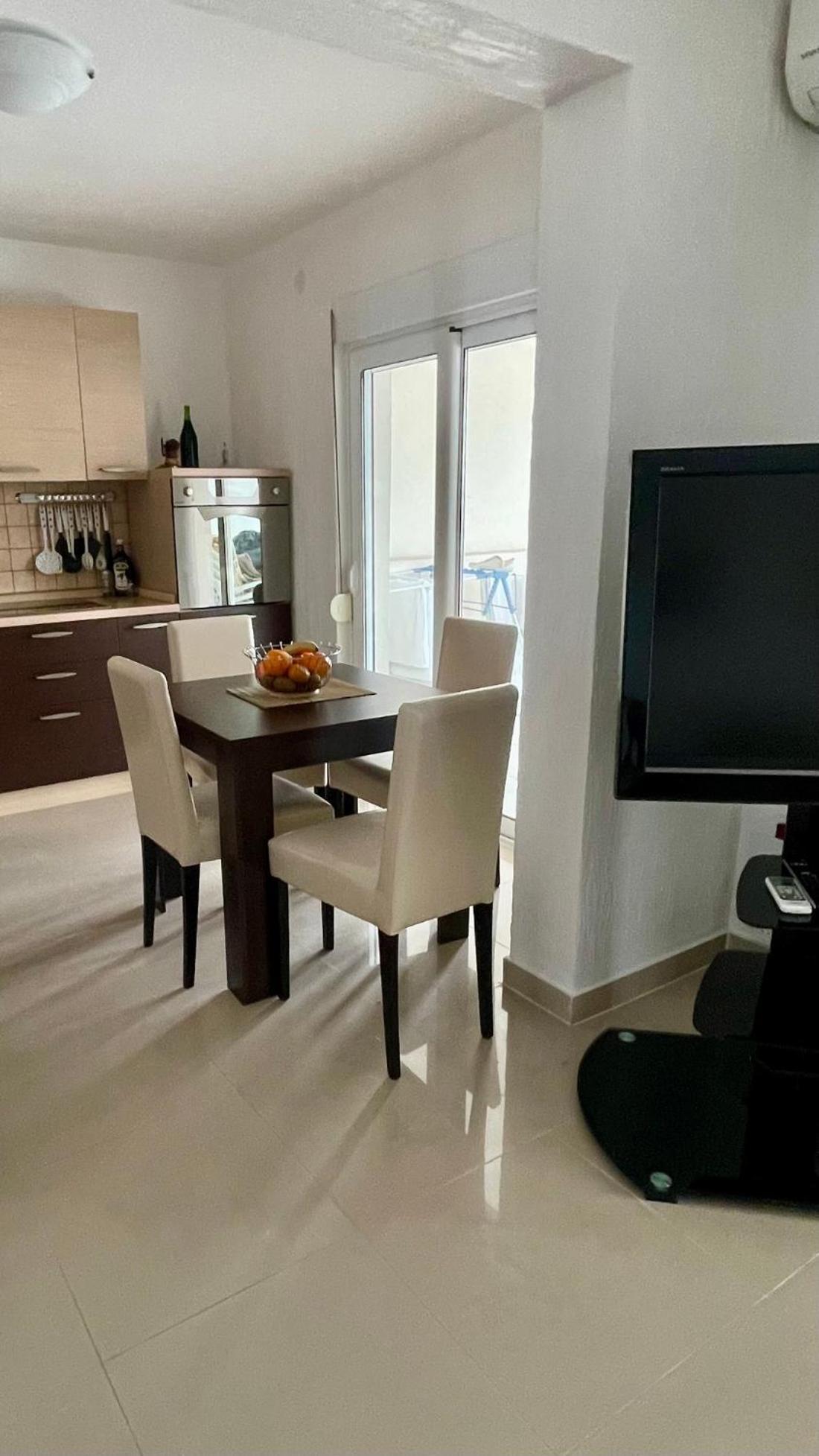 Family House With Pool & Sea View Aparthotel Bijela Ngoại thất bức ảnh