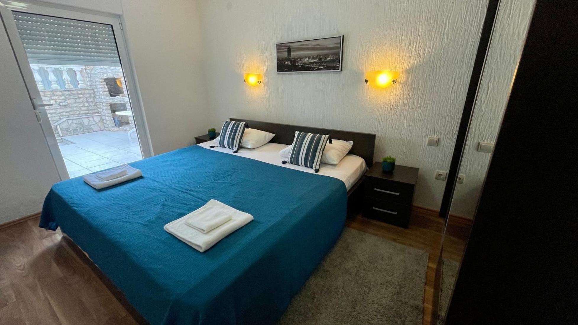 Family House With Pool & Sea View Aparthotel Bijela Ngoại thất bức ảnh
